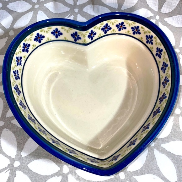 NEW Hand Made Polish Pottery Heart Serving Bowl Dish - Picture 1 of 3